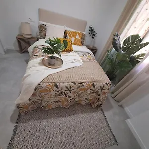 apartamentos-bakali.hotelsinnerja.org/